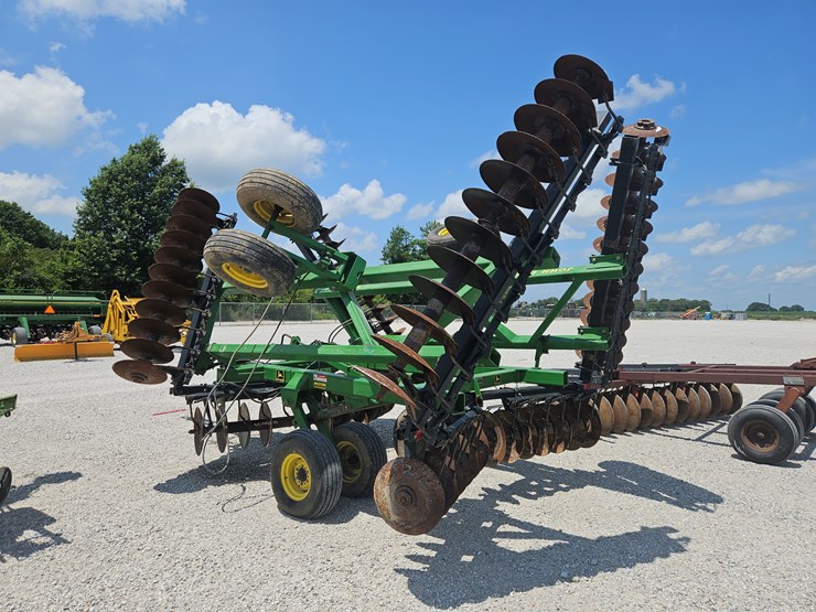 john-deere-630-image-7