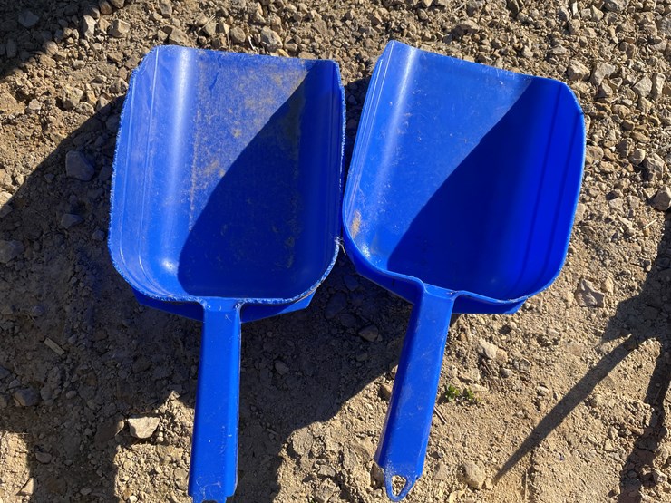 #5954-•-misc.-horse-related-items-image-13