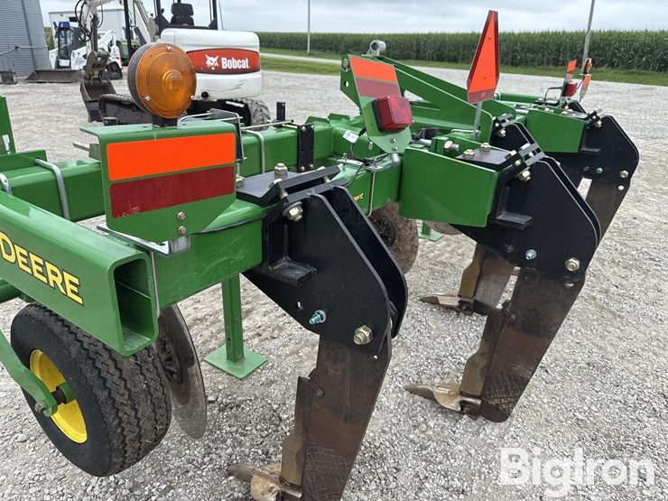 john-deere-2100-image-16