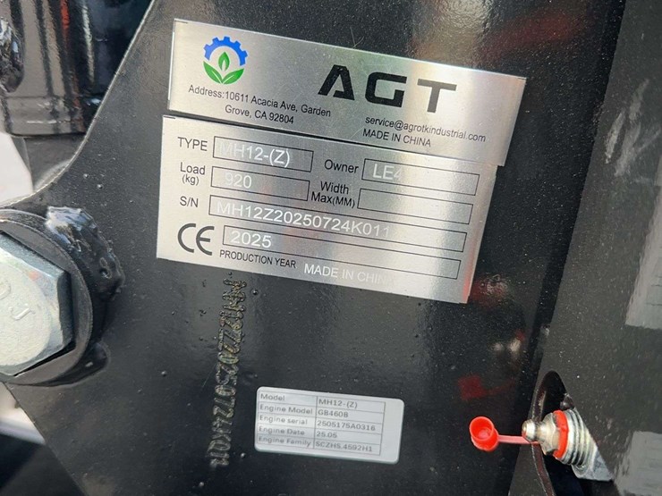 2025-agt-mh12z-mini-excavator-image-14
