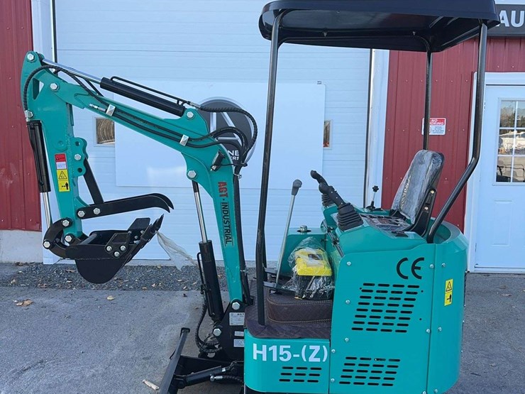 2025-agt-h15z-mini-excavator-image-8
