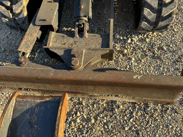 2021-deere-35g-image-8