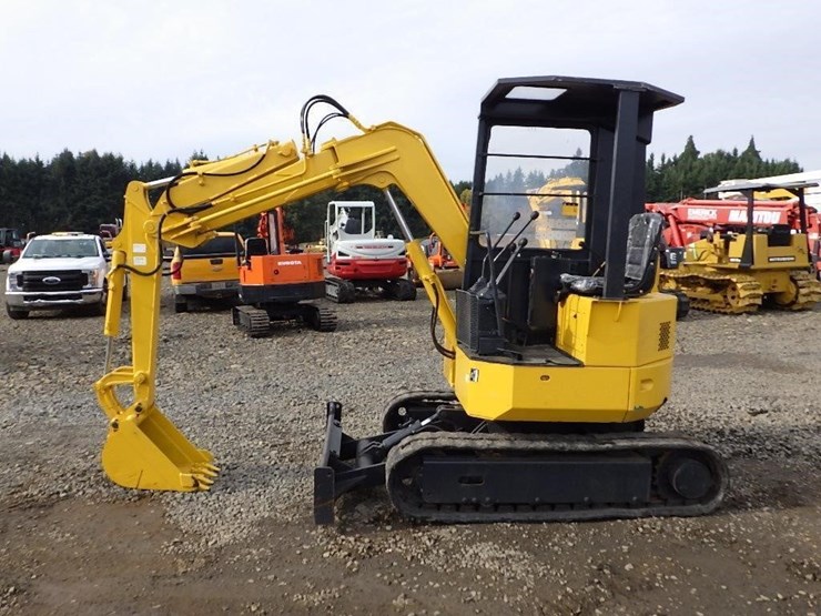 komatsu-pc28-image-6