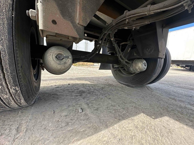 2025-utility-refrigerated-trailer-image-6