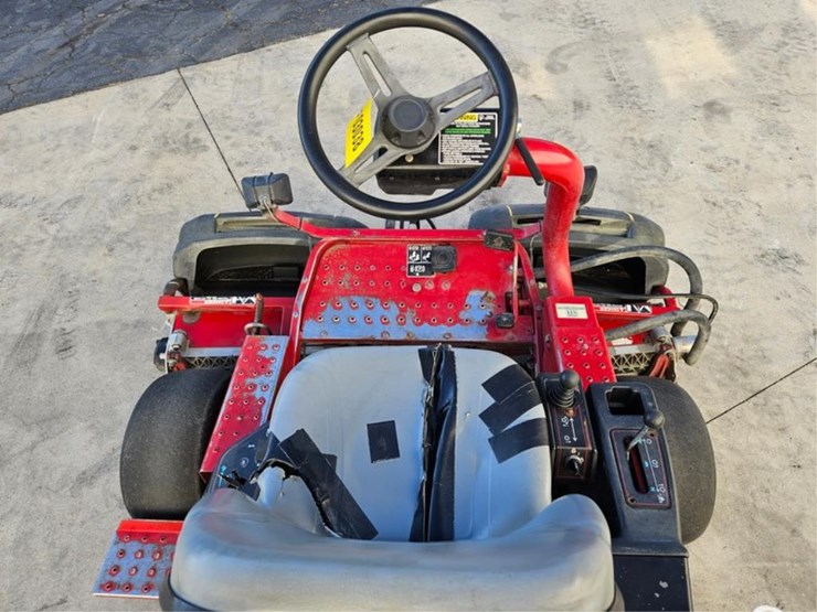 #3038-•-toro-3150-greens-mower-image-17