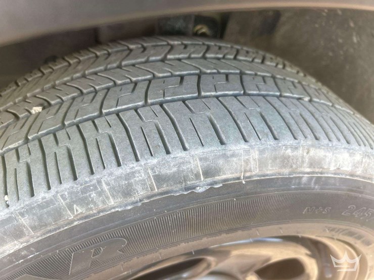 2016-ford-explorer-image-15