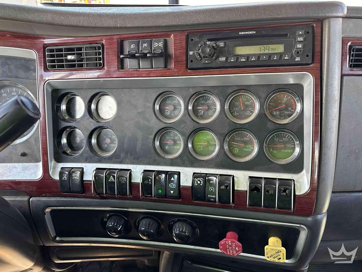 2007-kenworth-t800-image-32