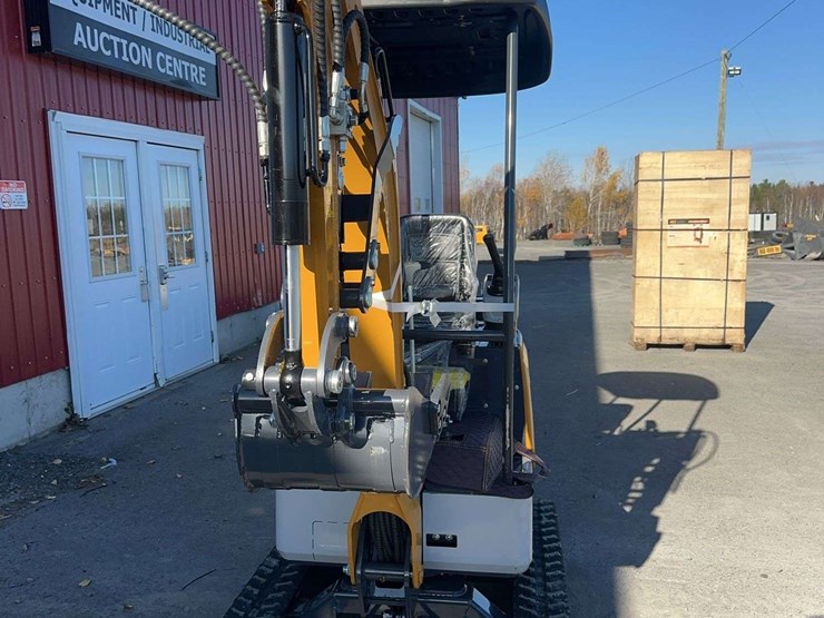 2025-cfg-xz20r-mini-excavator-image-2