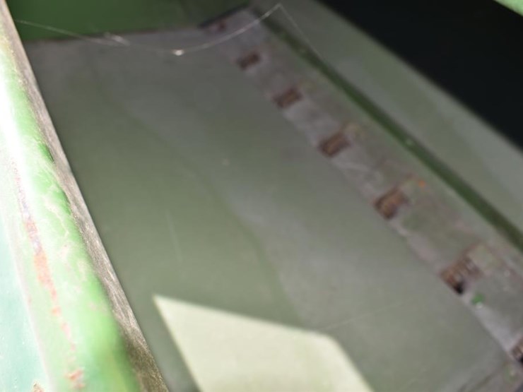 john-deere-8300-image-7