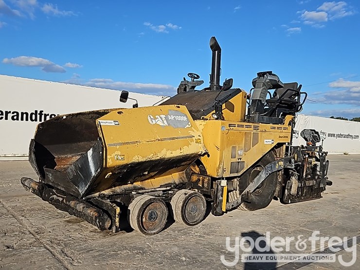 2017-caterpillar-ap-1000f-image-1