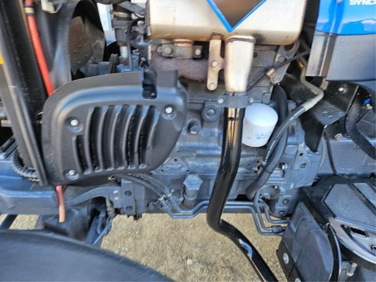 new-holland-tn65-image-12