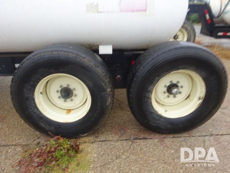 double-nh3-nurse-tanks-(pz14081,-unit-50413,-tank-12)-image-31