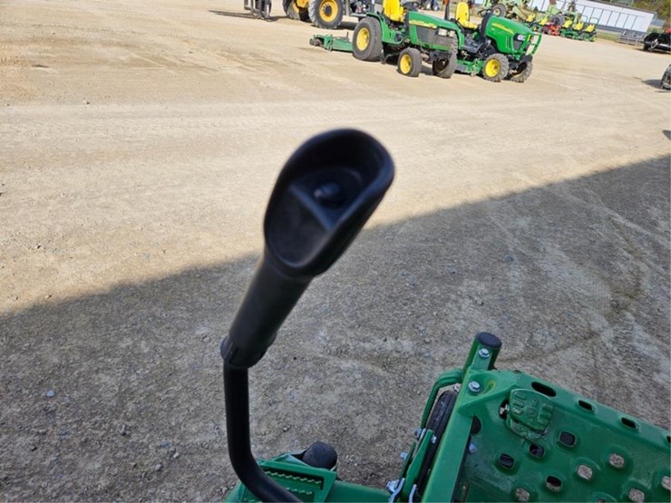 2016-john-deere-z960r-image-22