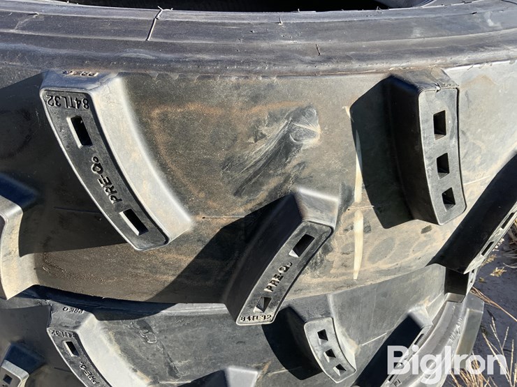 11r24.5-pivot-tires-image-9