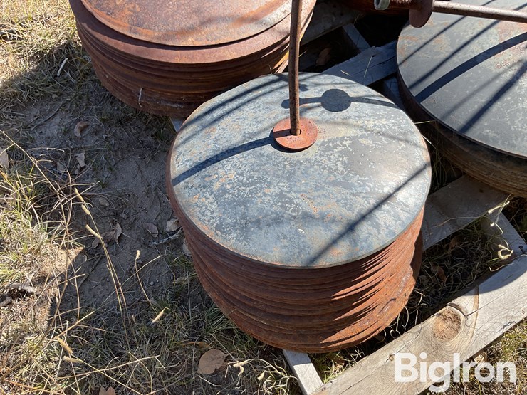 john-deere-230-image-10