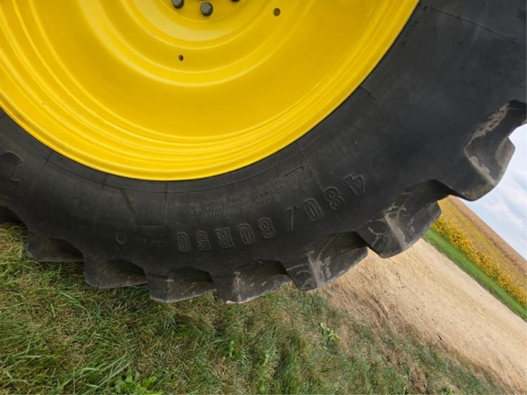 john-deere-8330-image-29