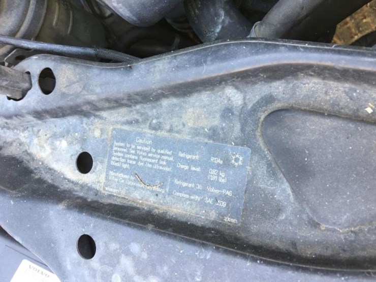 2012-volvo-xc60-image-12