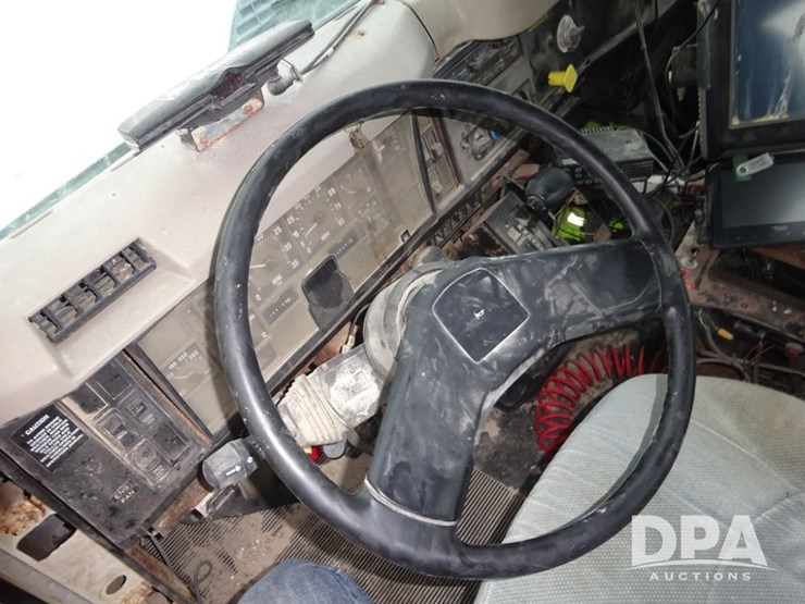 2002-international-2554-image-65