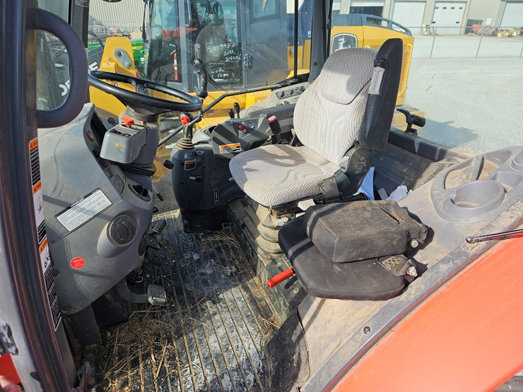 2020-kubota-m6-131-image-9
