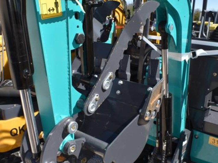 cfg-qk16r-mini-excavator-(serial-#-qk16r202509031436)-(k)-image-3