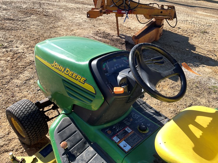john-deere-x485-image-21