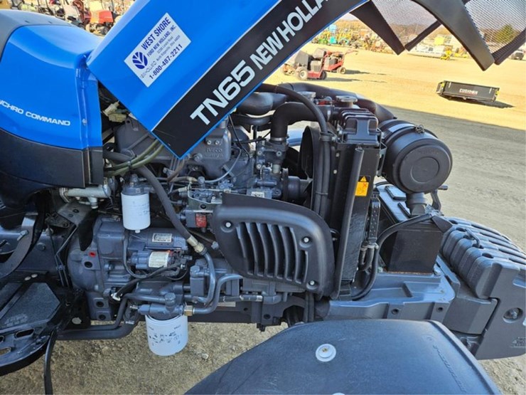 new-holland-tn65-image-13
