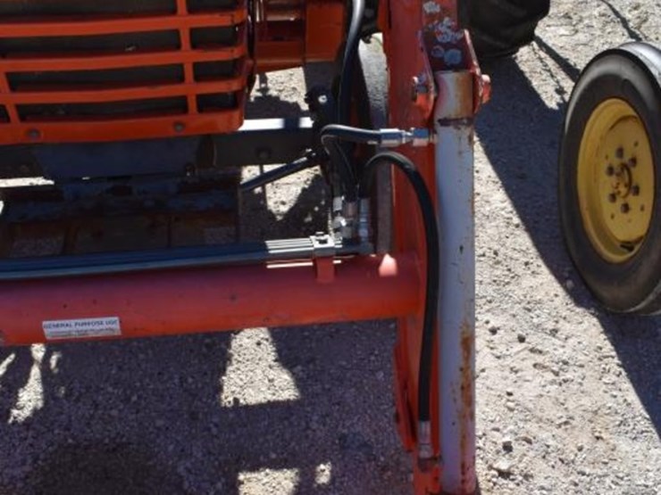 kubota-l4300e-tractor-w/-loader-(serial-#-___857)-(showing-appx-1,247-hours-image-5