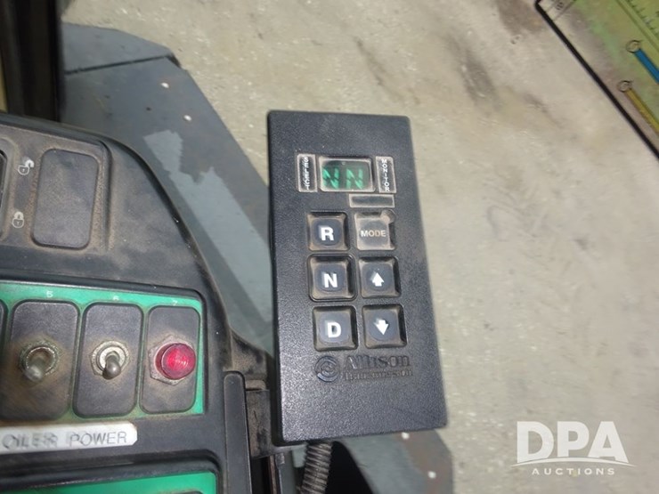 2009-case-ih-titan-3020-image-80