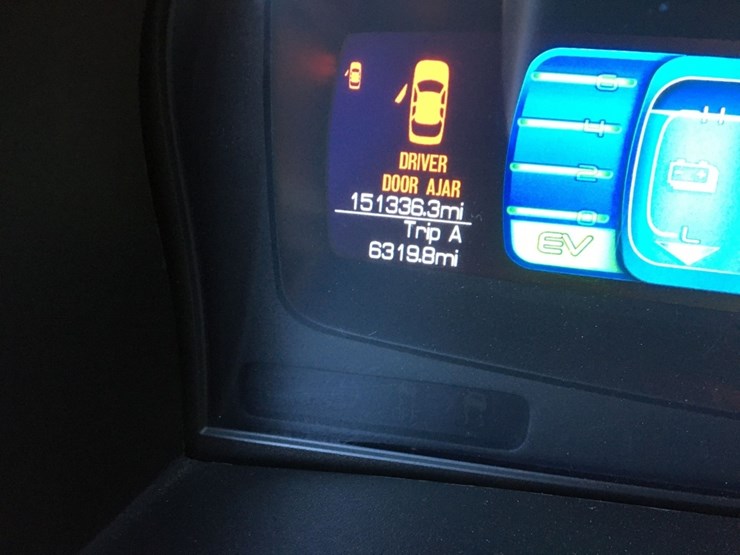 2011-ford-fusion-hybrid-sedan,-image-5