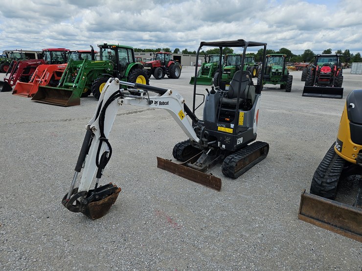 2016-bobcat-e20-image-1