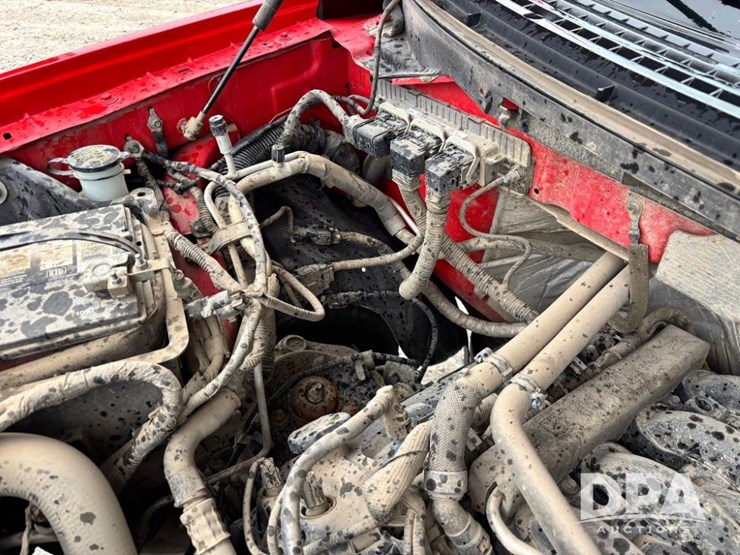 2013-ford-f150-xlt-image-56