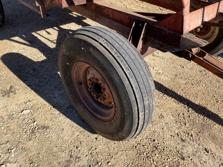 #5931-•-gravity-box-on-running-gear-image-34