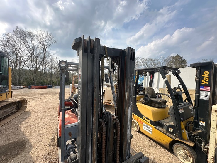 #2604-•-toyota-sgc30-forklift-|-parts/repairs-image-25