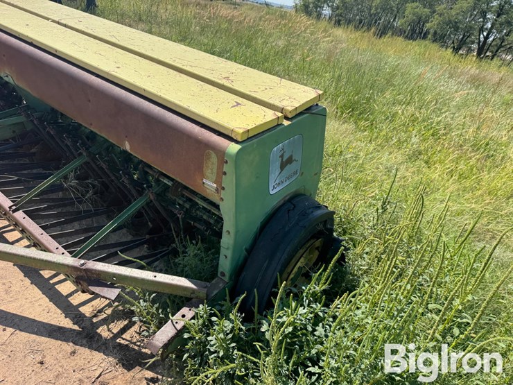 john-deere-8300-image-11