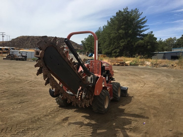 2015-ditch-witch-rt45-image-3