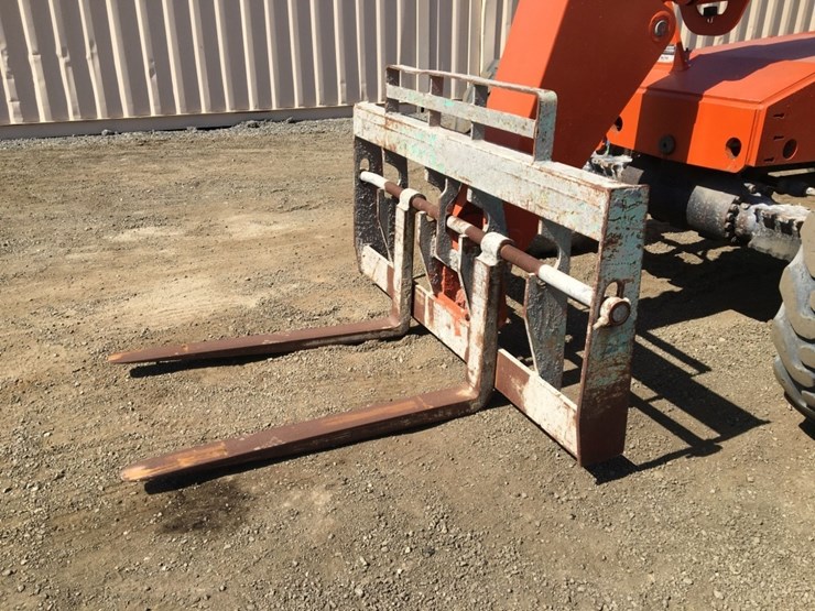 2000-sky-trak-8042-image-9