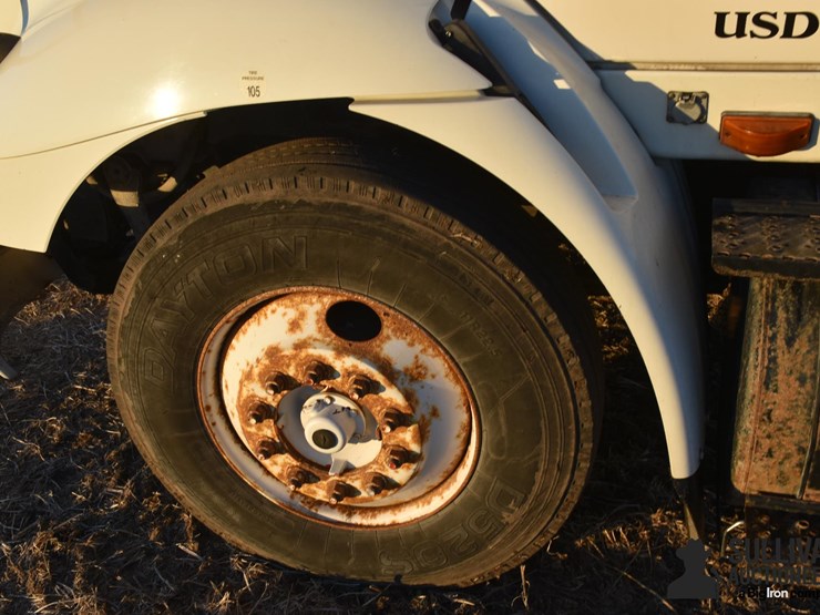 2007-international-8600-image-15