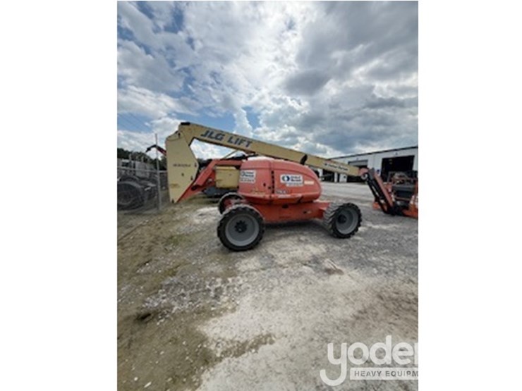 2014-jlg-600aj-image-2