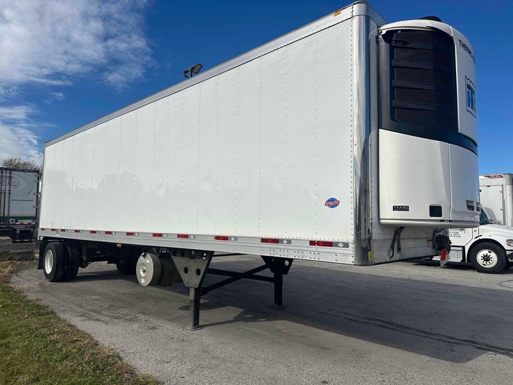 2025-utility-refrigerated-trailer-image-1