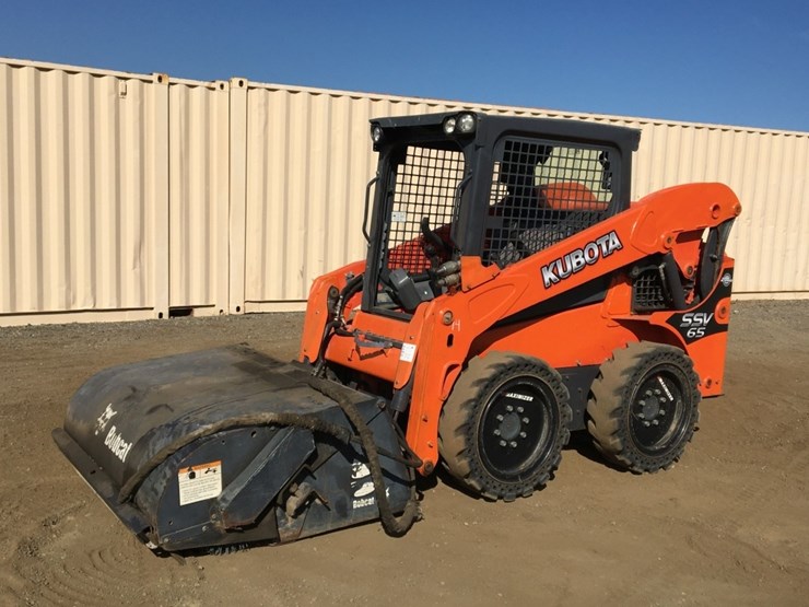 2020-kubota-ssv65-image-1