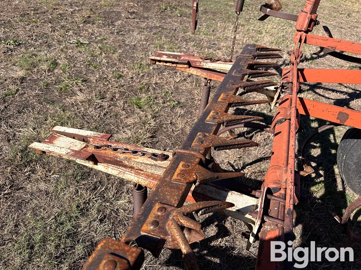 allis-chalmers-1350-image-16