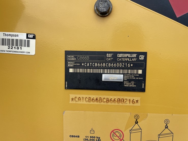 2017-caterpillar-cb66b-image-12