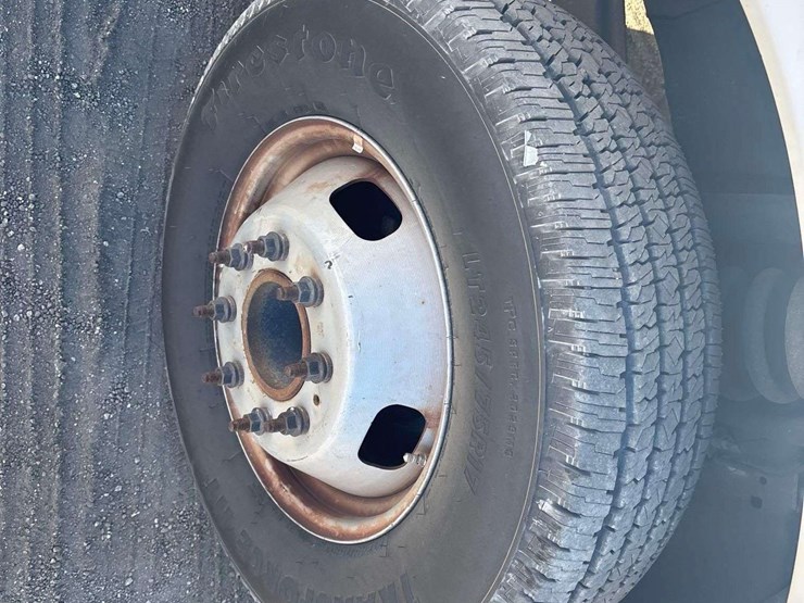 2017-ford-f-350-ext.-cab-pickup-truck-image-22