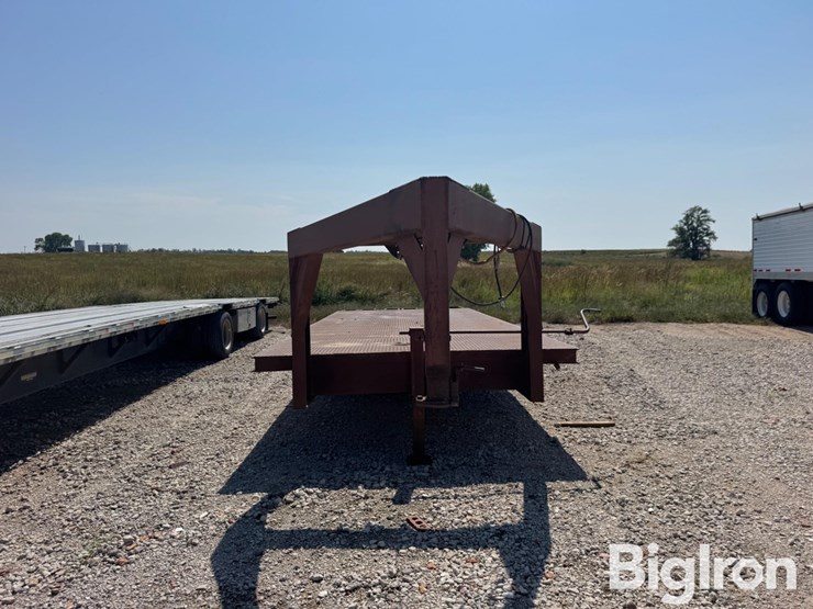 1983-homebuilt-tri/a-flatbed-gooseneck-trailer-image-2