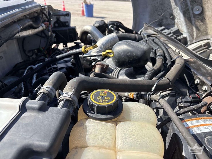 2017-ford-f650-image-27