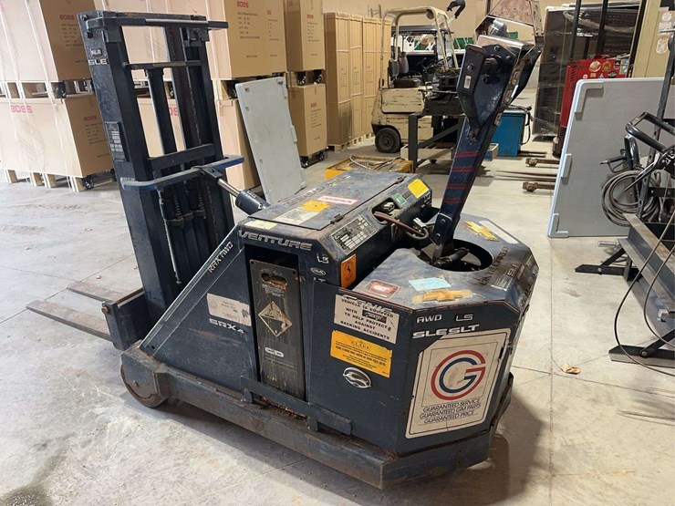 blue-giant-lt90w30-electric-walk-behind-pallet-jack-with-charger-image-7