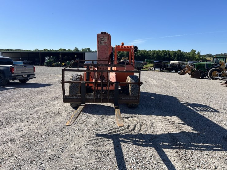 2013-sky-trak-6042-image-2