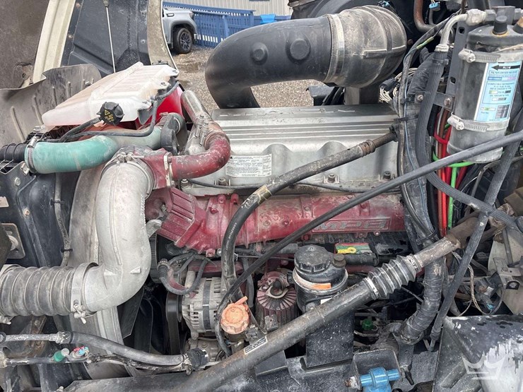 2012-mack-cxu613-day-cab-t/a-wet-kit-truck-tractor-image-6