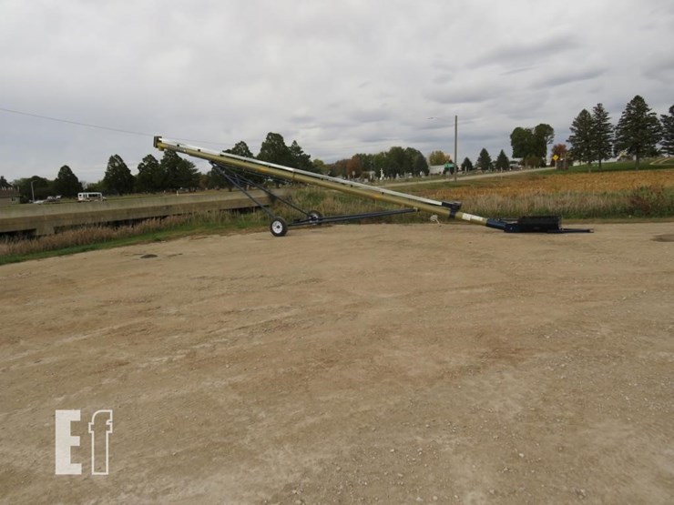 harvest-international-t842-image-1