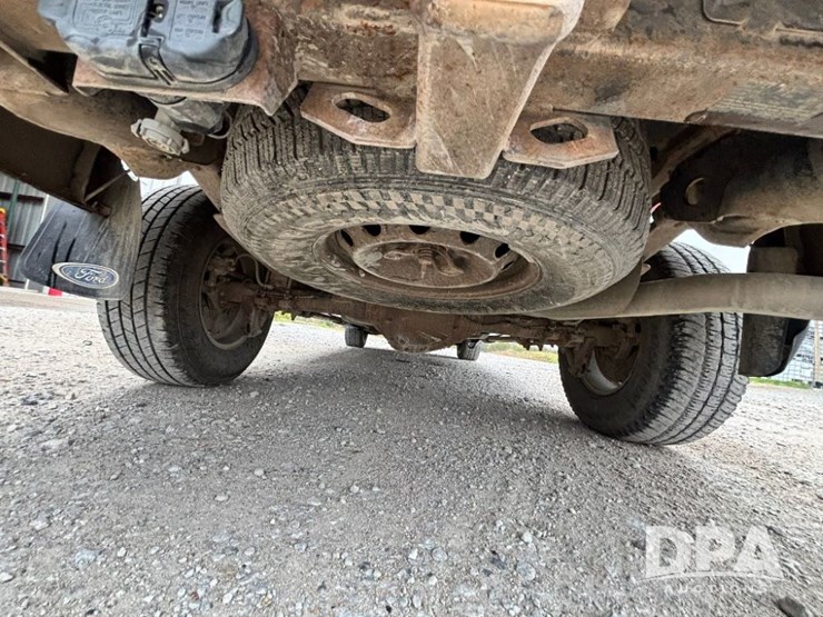 2013-ford-f150-xlt-image-38